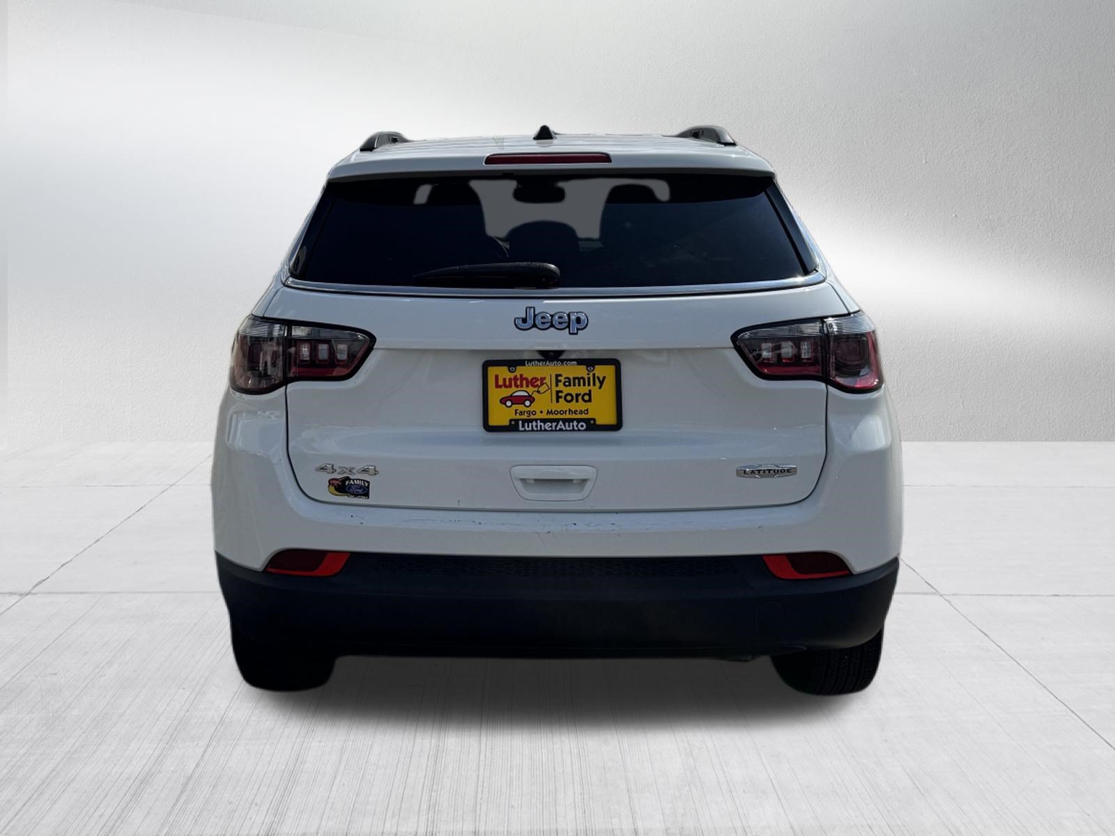 Used 2024 Jeep Compass Latitude AWD/4WD image 6