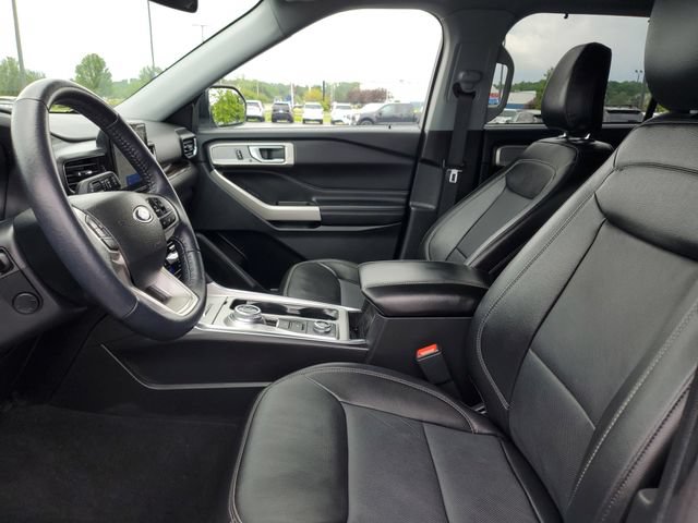 Certified 2023 Ford Explorer Limited w/ Equipment Group 301A AWD/4WD image 9