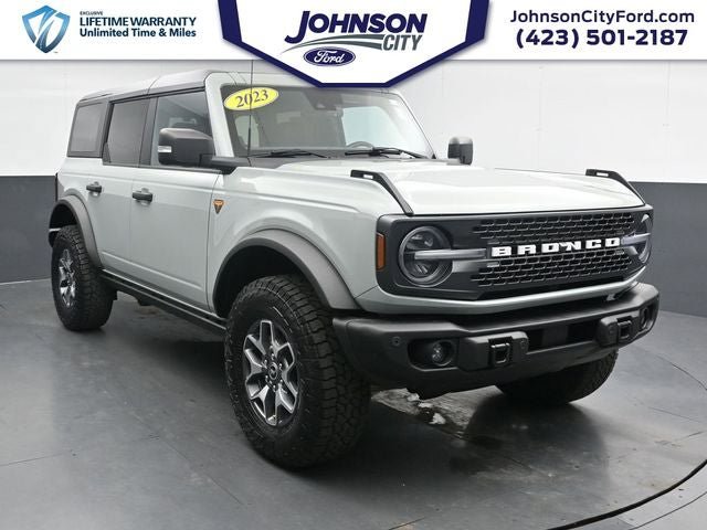 Certified 2023 Ford Bronco Badlands AWD/4WD image 1