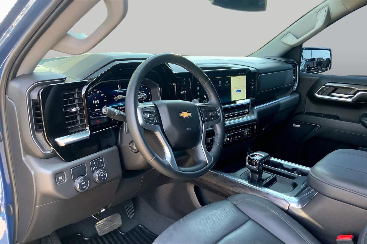 Used 2024 Chevrolet Silverado 1500 LTZ w/ LTZ Convenience Package II RWD image 18