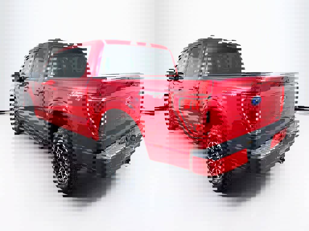 Certified 2022 Ford F150 XLT w/ Equipment Group 302A High image 4