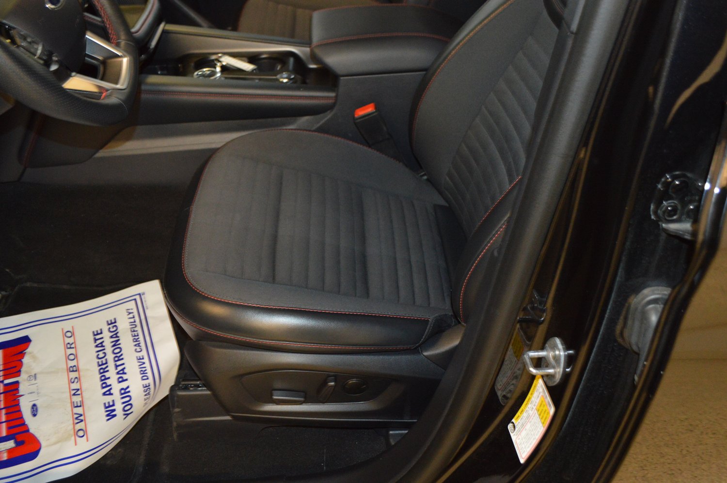 Certified 2025 Ford Explorer ST-Line AWD/4WD image 16