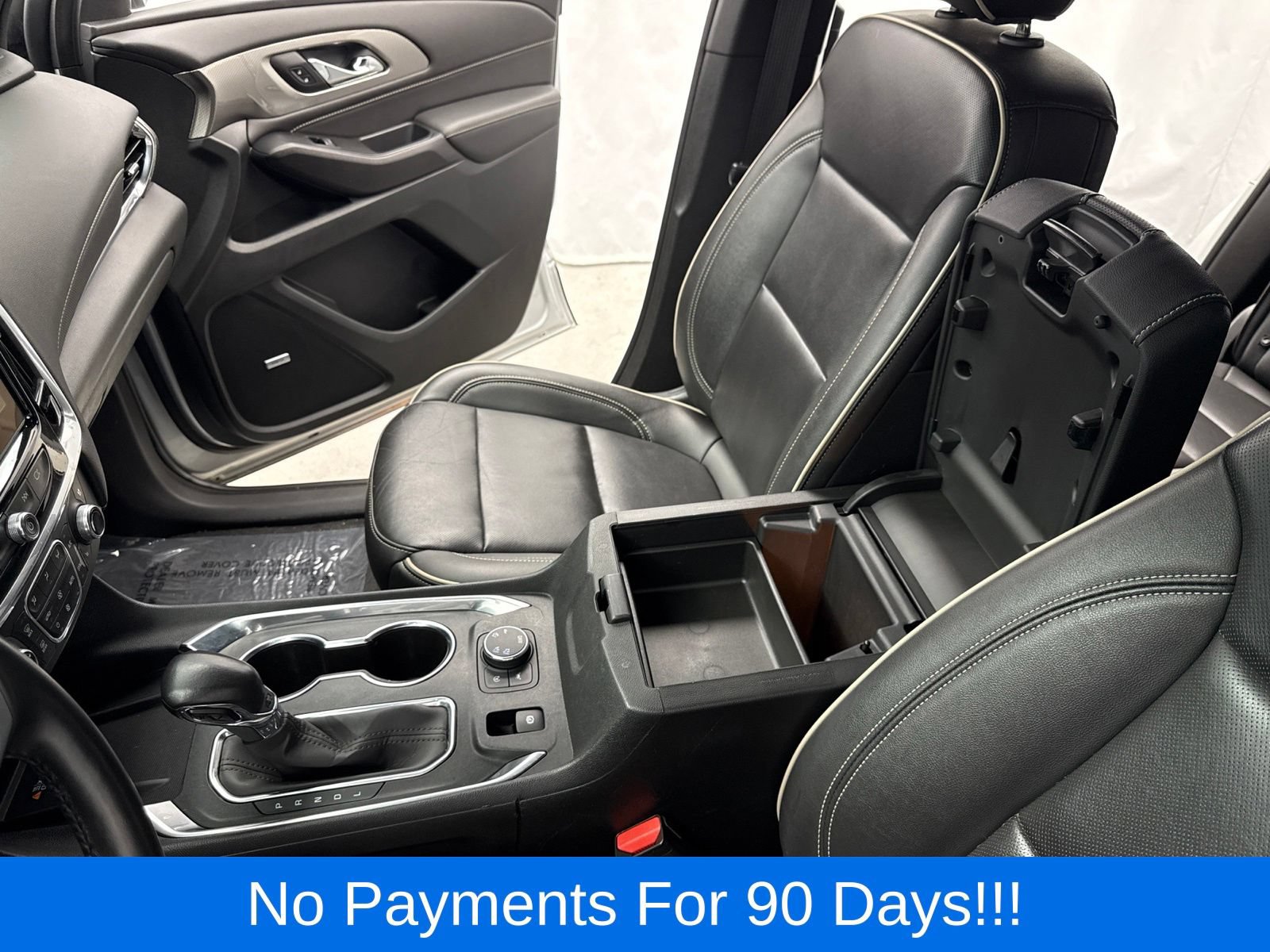 Used 2022 Chevrolet Traverse Premier w/ Redline Edition AWD/4WD image 20