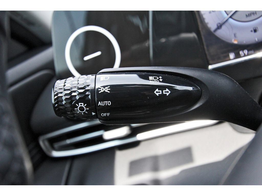 Used 2022 Hyundai Elantra SEL w/ Convenience Package FWD image 20