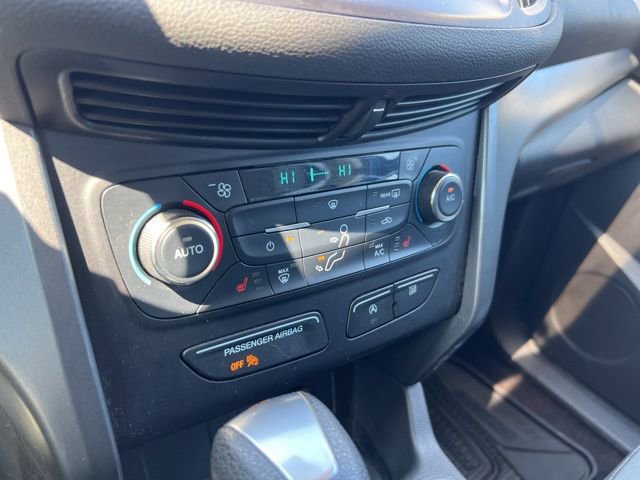 Certified 2017 Ford Escape SE w/ Equipment Group 201A image 16