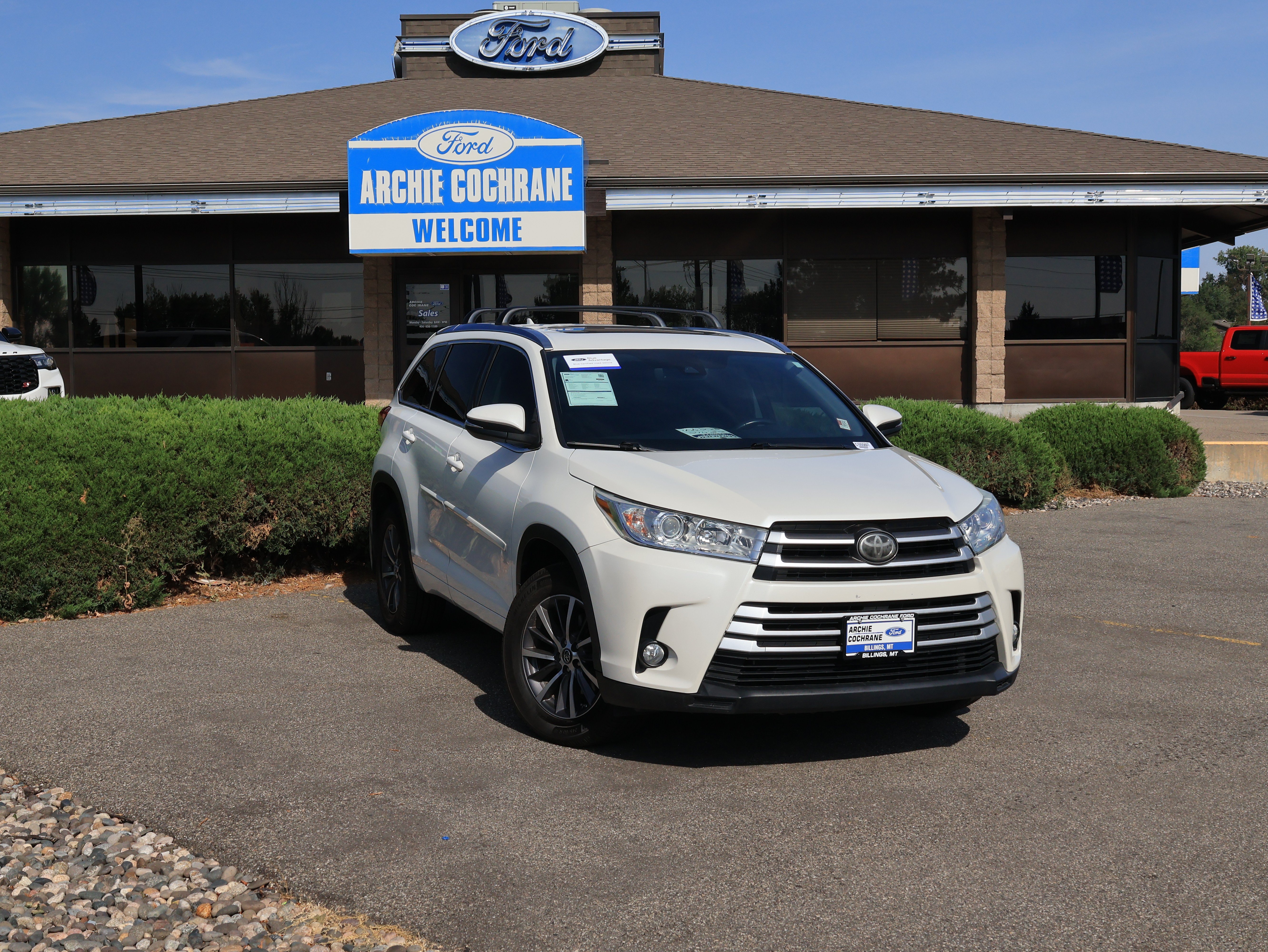 Used 2018 Toyota Highlander XLE AWD/4WD image 7