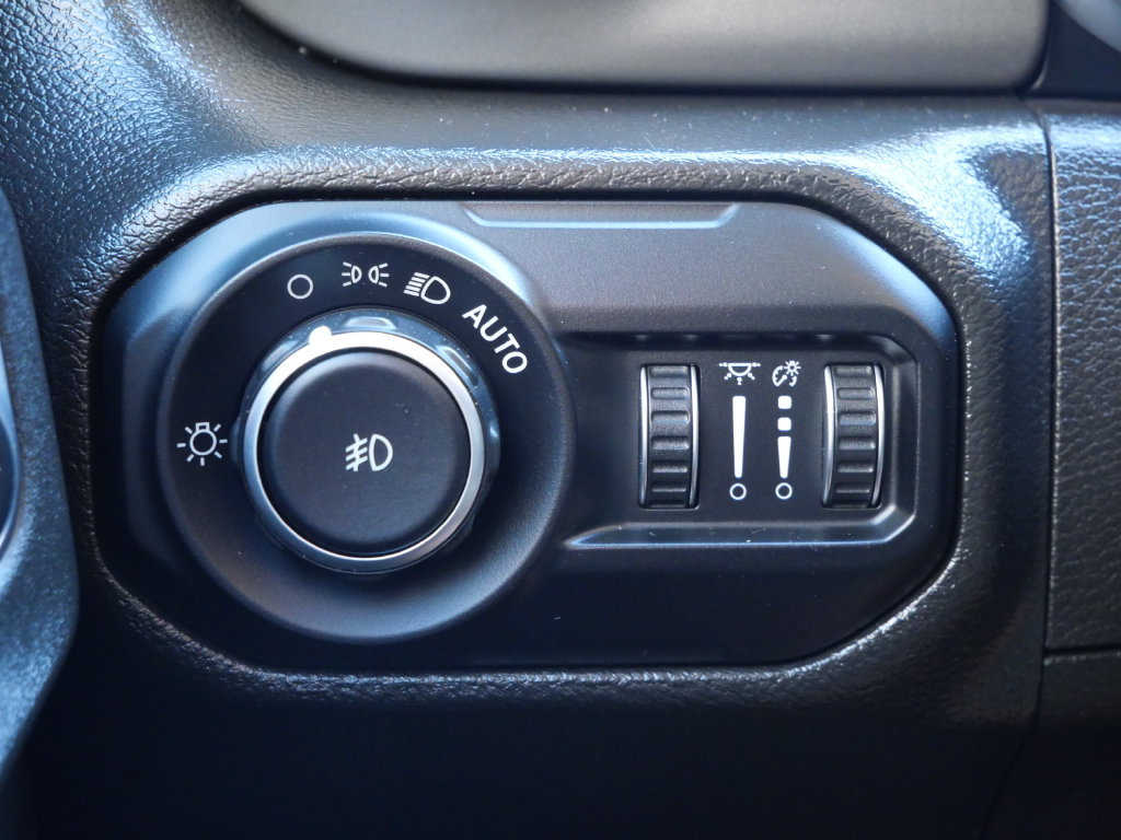 Used 2022 Jeep Wrangler Unlimited Sport AWD/4WD image 24