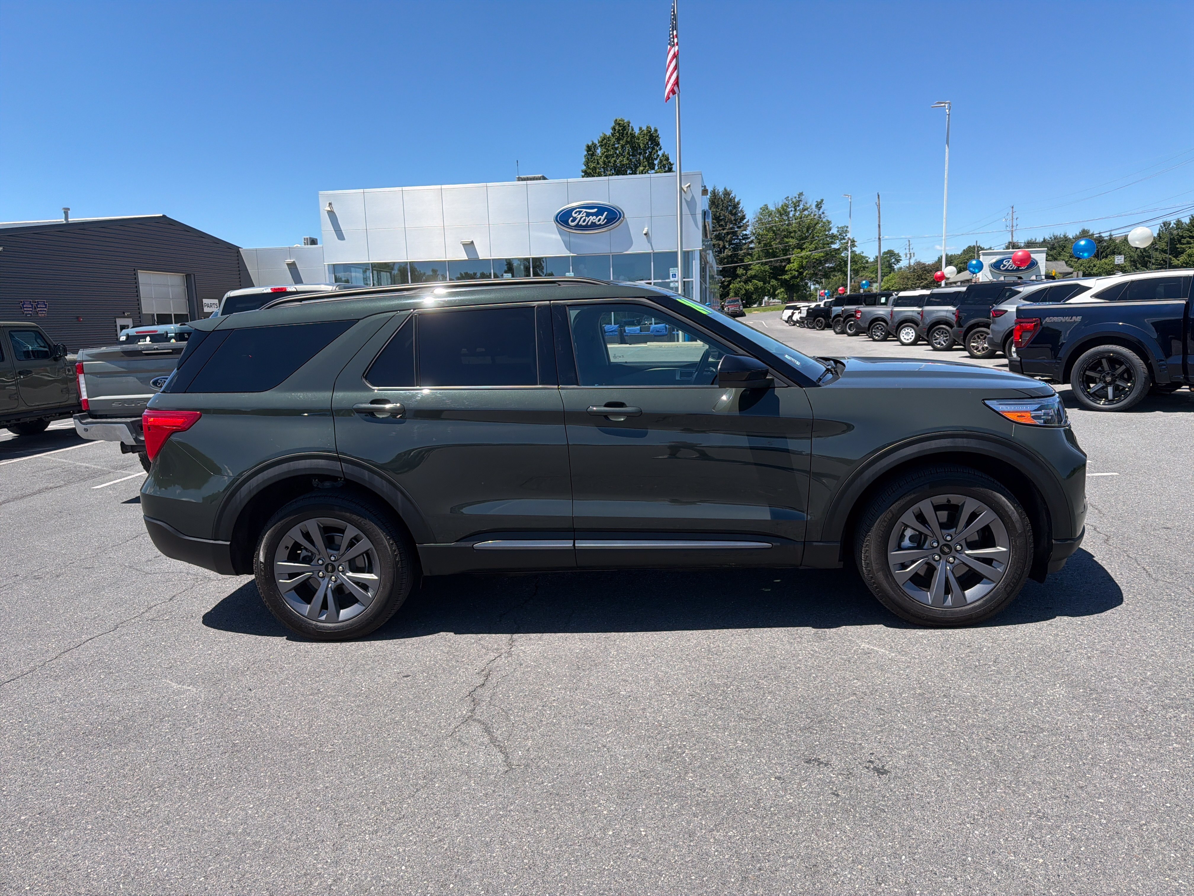 Certified 2024 Ford Explorer XLT w/ Equipment Group 202A AWD/4WD video 2