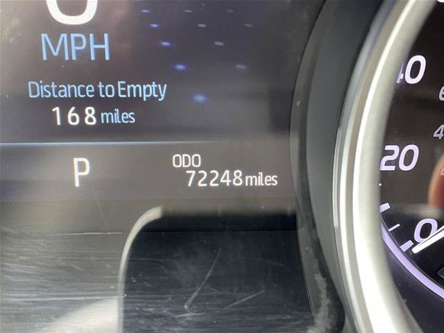 Used 2022 Toyota Camry XLE w/ Navigation Upgrade Package FWD image 3