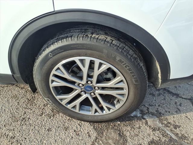 Certified 2022 Ford Escape SEL image 10