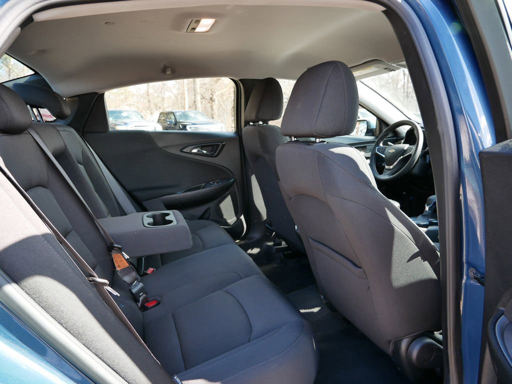 Used 2024 Chevrolet Malibu LT FWD image 9