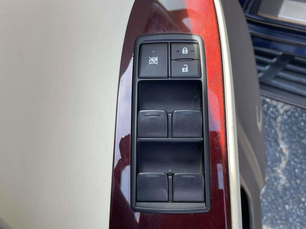 Used 2019 Lexus GX 460 Premium w/ Premium Package AWD/4WD image 16