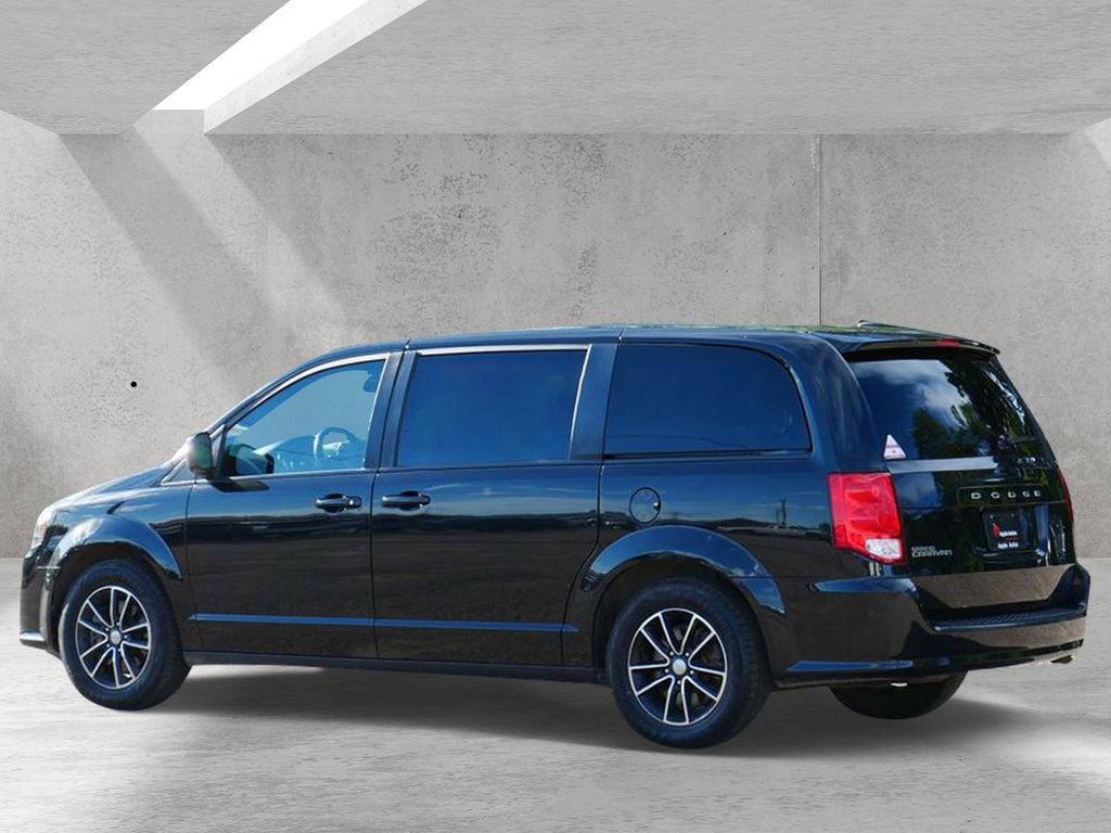 Used 2019 Dodge Grand Caravan SXT w/ Driver Convenience Group FWD image 4