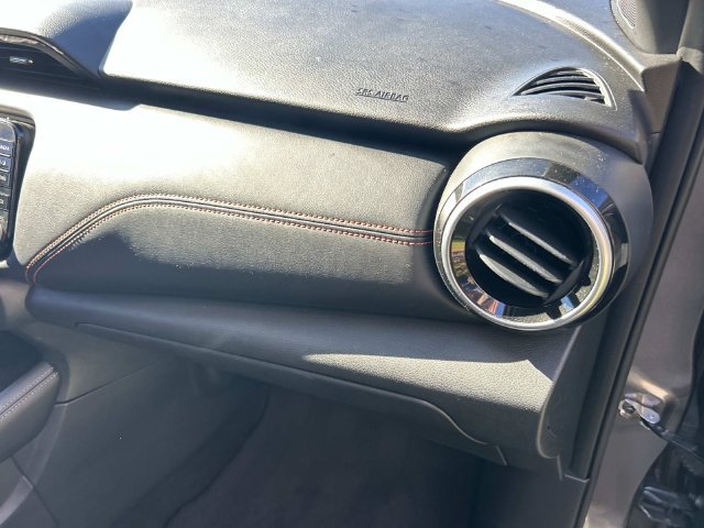 Used 2022 Nissan Kicks SR FWD image 28