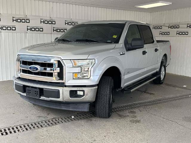 Certified 2017 Ford F150 XLT RWD image 4