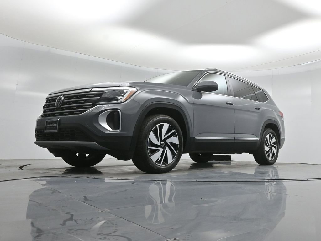 Used 2025 Volkswagen Atlas SEL image 46