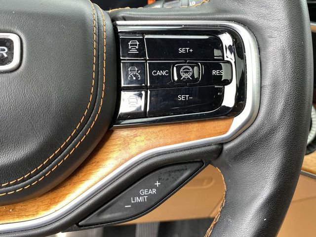 Used 2022 Jeep Grand Wagoneer Series III image 26