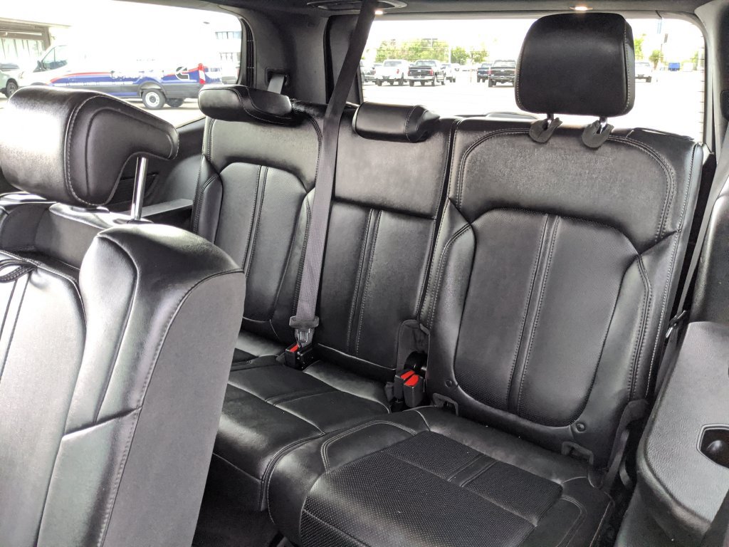 Used 2023 Jeep Wagoneer 4WD w/ Convenience Group I image 18
