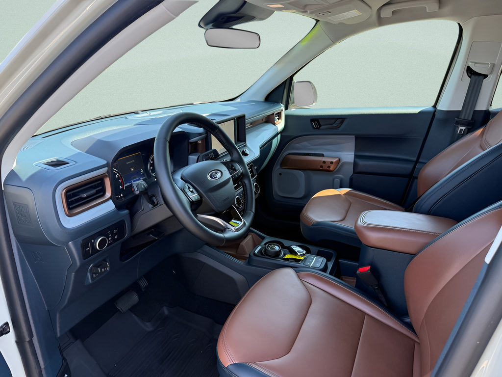 Certified 2024 Ford Maverick Lariat w/ FX4 Off-Road Package AWD/4WD image 4