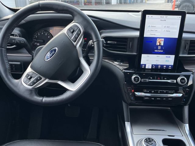 Certified 2023 Ford Explorer Limited w/ Limited Technology Package image 15