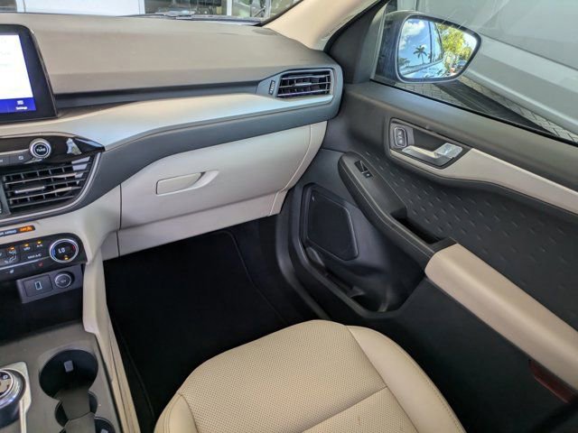 Certified 2020 Ford Escape SEL image 14