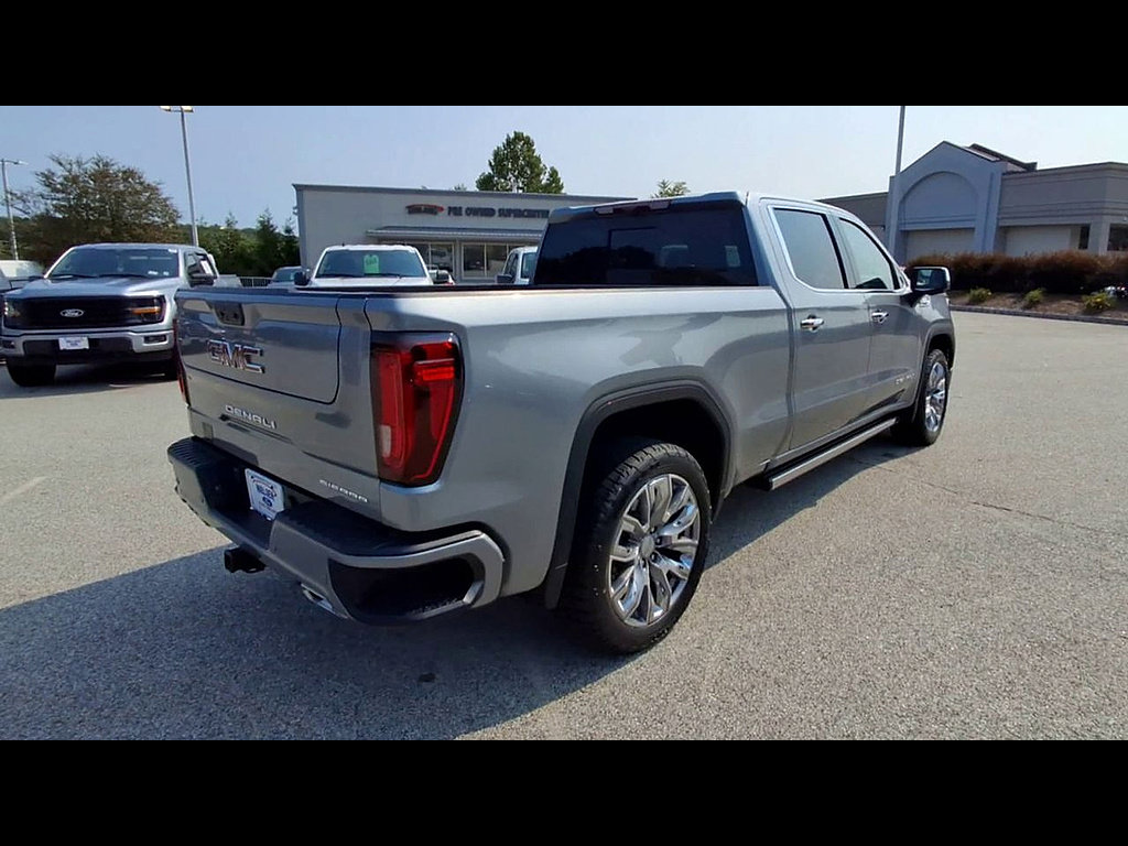 Used 2025 GMC Sierra 1500 Denali w/ Denali Reserve Package AWD/4WD image 8