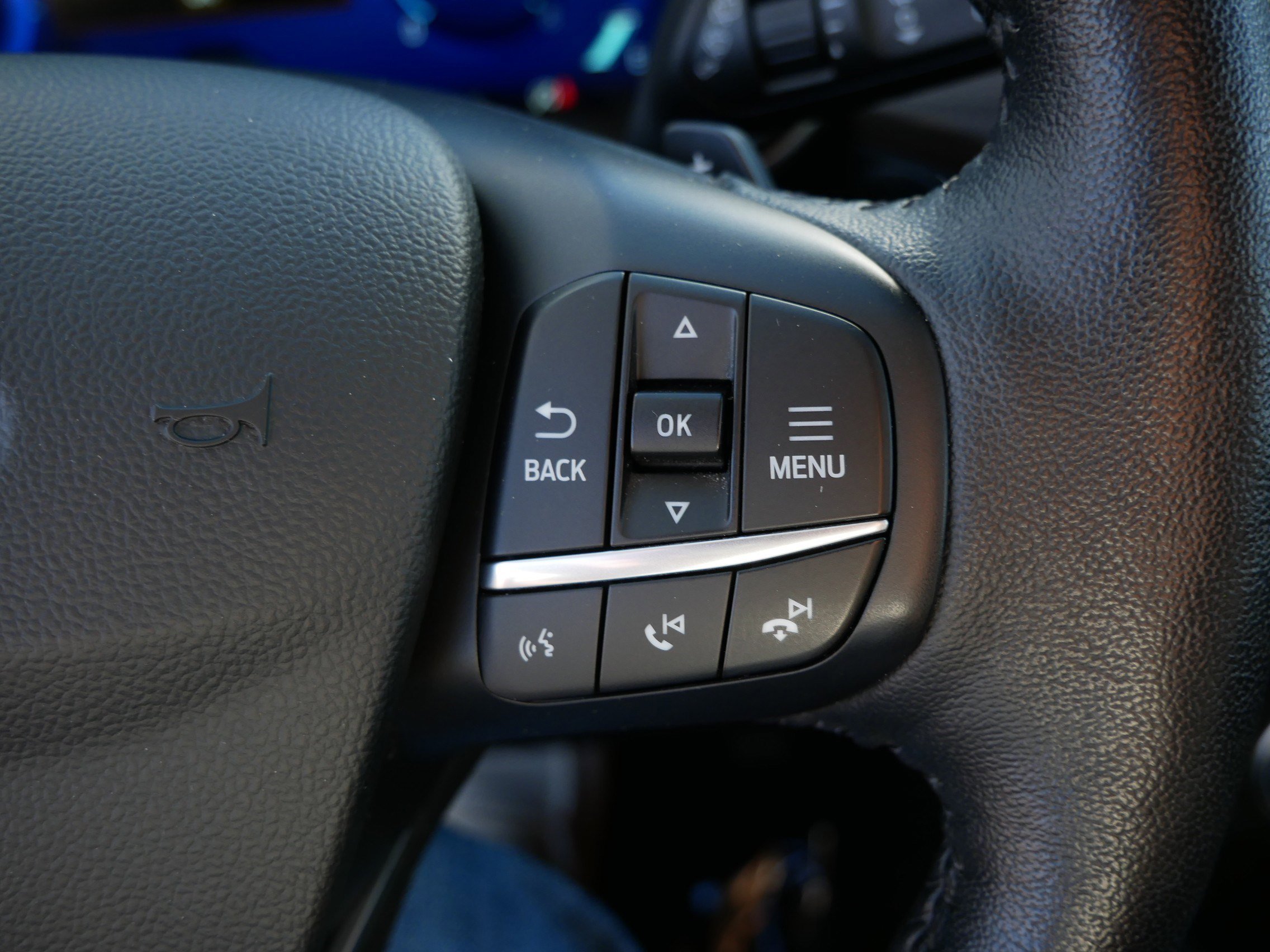 Certified 2020 Ford Escape Titanium AWD/4WD image 29