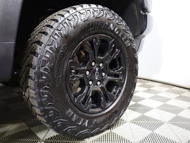 Used 2024 Chevrolet Silverado 1500 ZR2 w/ Technology Package image 31