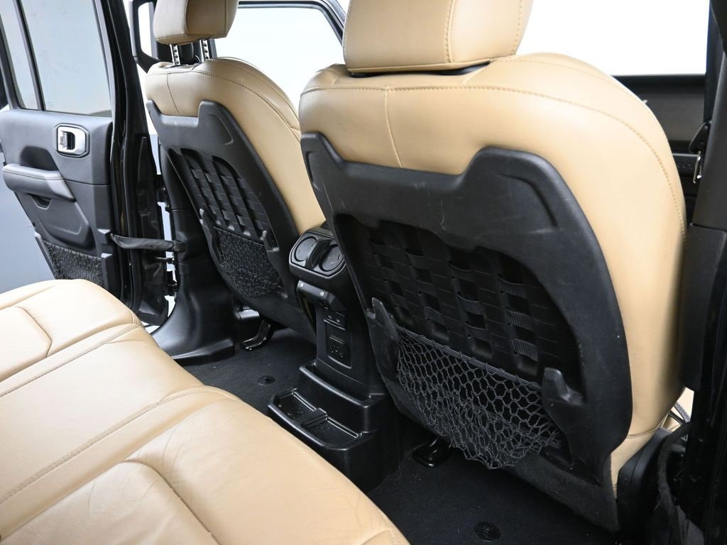 Used 2018 Jeep Wrangler Unlimited Rubicon image 12