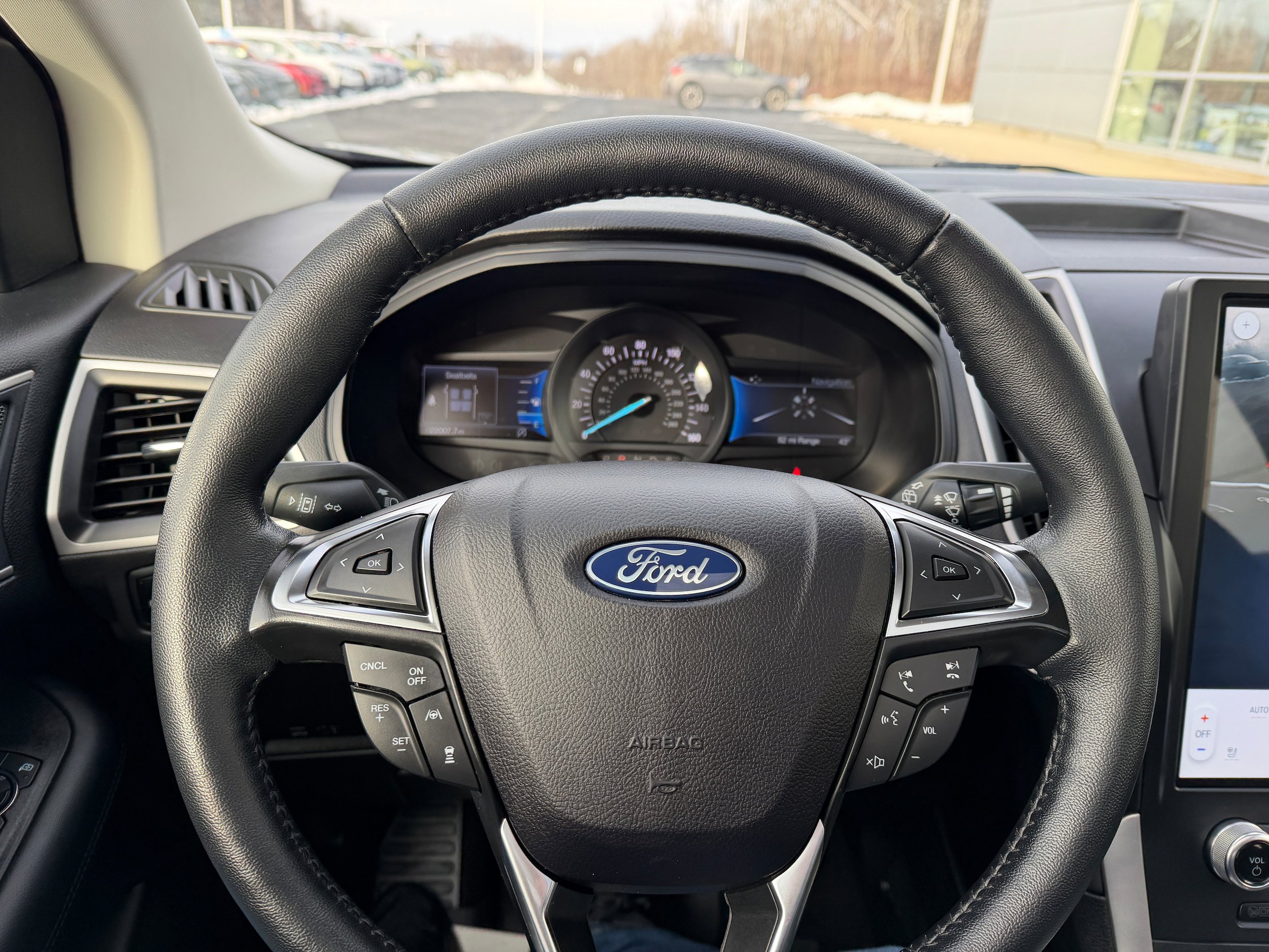 Certified 2024 Ford Edge SEL w/ Convenience Package AWD/4WD image 17