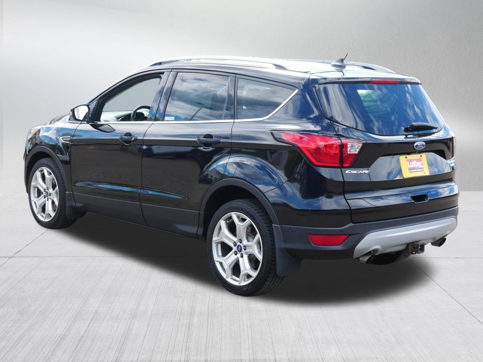 Certified 2019 Ford Escape Titanium AWD/4WD image 5