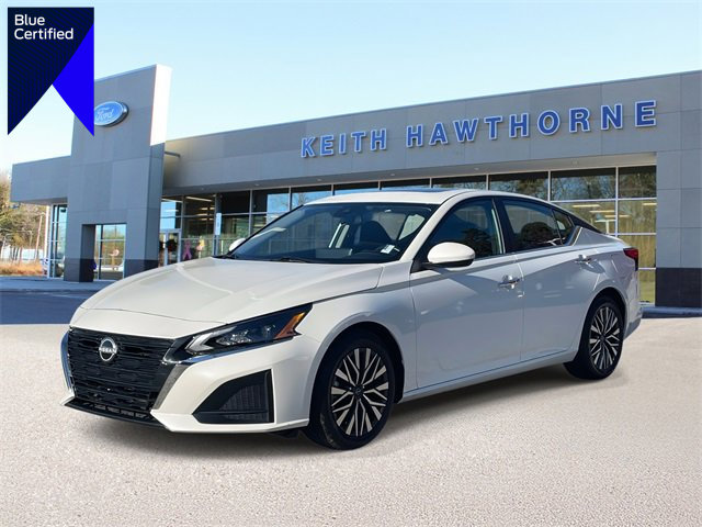 Used 2024 Nissan Altima 2.5 SV w/ SV Premium Package image 1