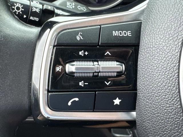 Used 2022 Kia Carnival SX FWD image 32