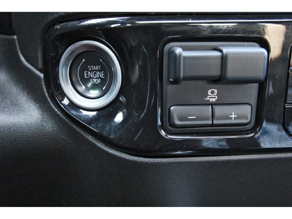 Used 2024 Chevrolet Silverado 3500 High Country w/ High Country Premium Package AWD/4WD image 30