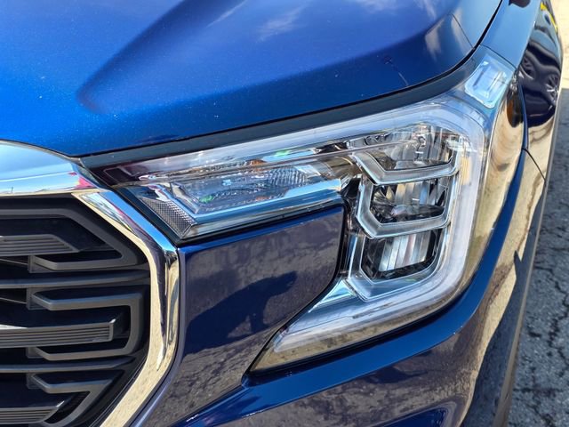 Used 2023 GMC Terrain SLE w/ Driver Convenience Package AWD/4WD image 3