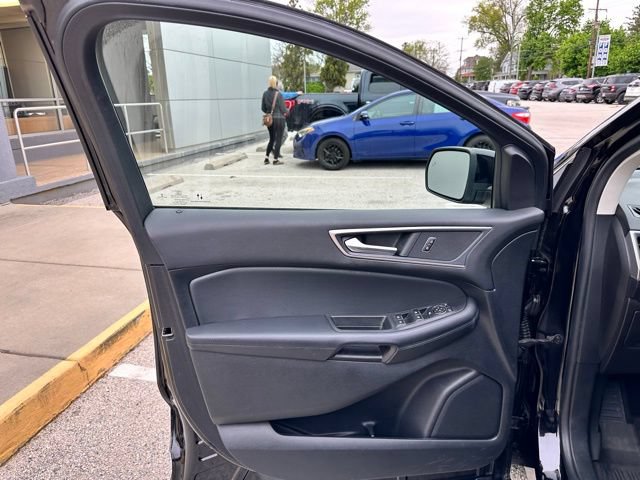 Certified 2022 Ford Edge SEL w/ Convenience Package AWD/4WD image 35