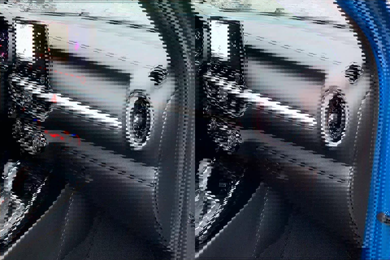 Used 2023 Kia Forte GT-Line w/ GT-Line Premium Package image 18