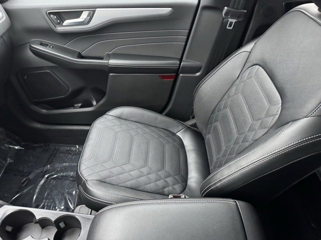 Certified 2023 Ford Escape Platinum w/ Premium Technology Package image 26