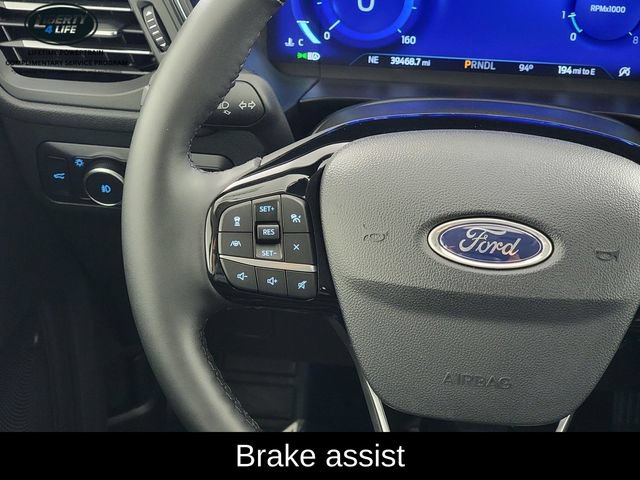 Certified 2022 Ford Escape Titanium w/ Class II Trailer Tow Package AWD/4WD image 30