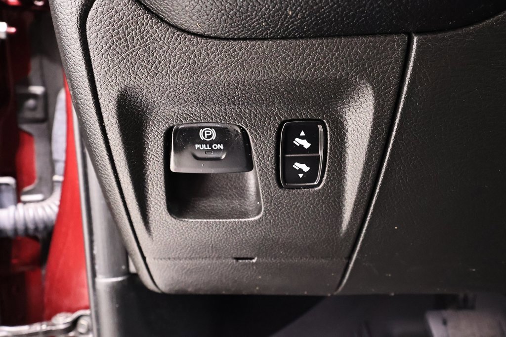 Used 2019 RAM 1500 Laramie image 30