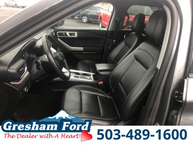 Certified 2024 Ford Explorer XLT w/ Equipment Group 202A AWD/4WD image 17