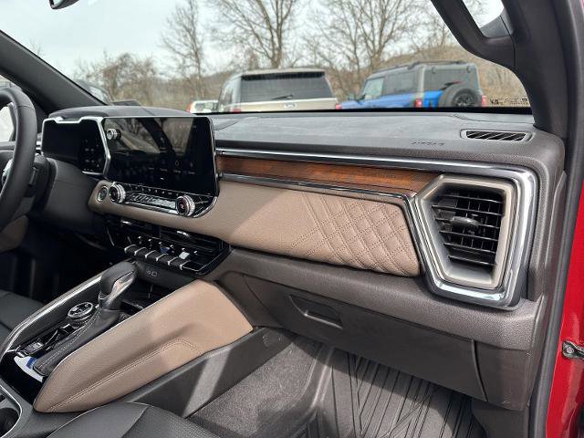 Used 2026 GMC Canyon Denali image 18