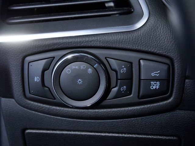 Certified 2024 Ford Edge Titanium w/ Equipment Group 301A image 20