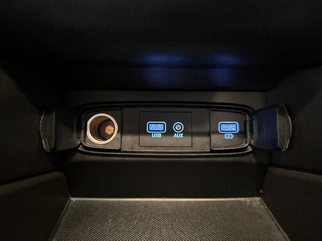 Used 2020 Hyundai Santa Fe SE FWD image 28