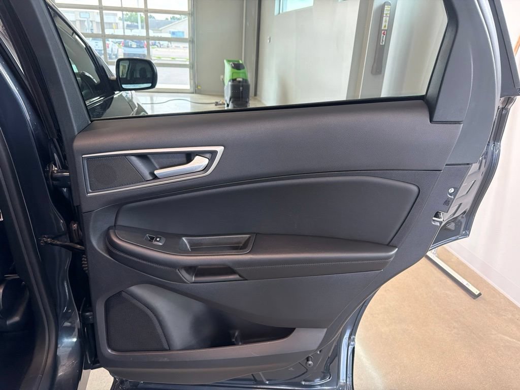 Certified 2024 Ford Edge SEL w/ Convenience Package AWD/4WD image 90