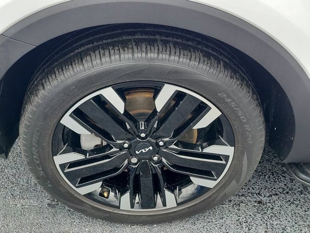 Used 2024 Kia Telluride SX FWD image 9