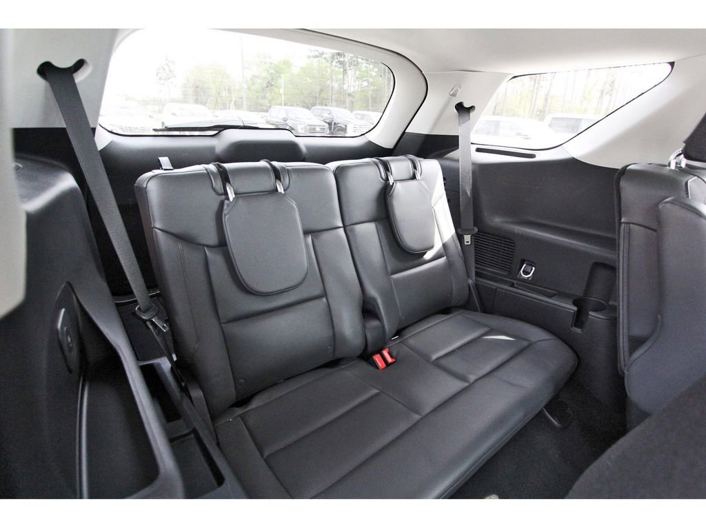 Certified 2025 Ford Explorer Active w/ Active Comfort Package image 11