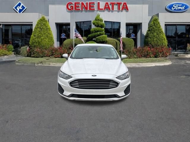 Certified 2019 Ford Fusion SE image 3