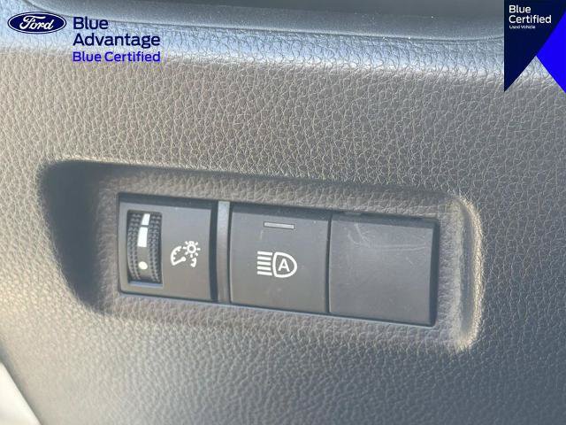 Used 2021 Toyota RAV4 LE AWD/4WD image 32