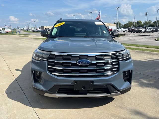 Certified 2025 Ford Explorer Active w/ Active Comfort Package AWD/4WD image 5
